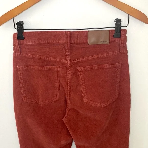Madewell Cali Demi-Boot Jeans in Corduroy: Button-Front Edition Canterbury Red - Picture 7 of 14